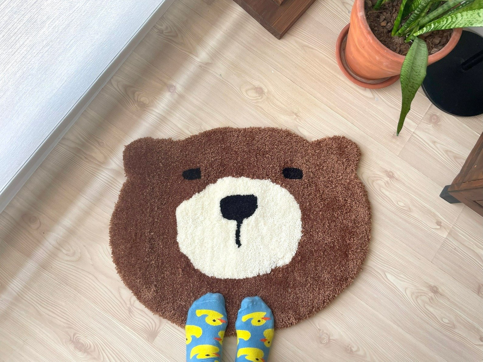 Handmade Bear Tufted Rug – Cute Animal Rug for Kids Room